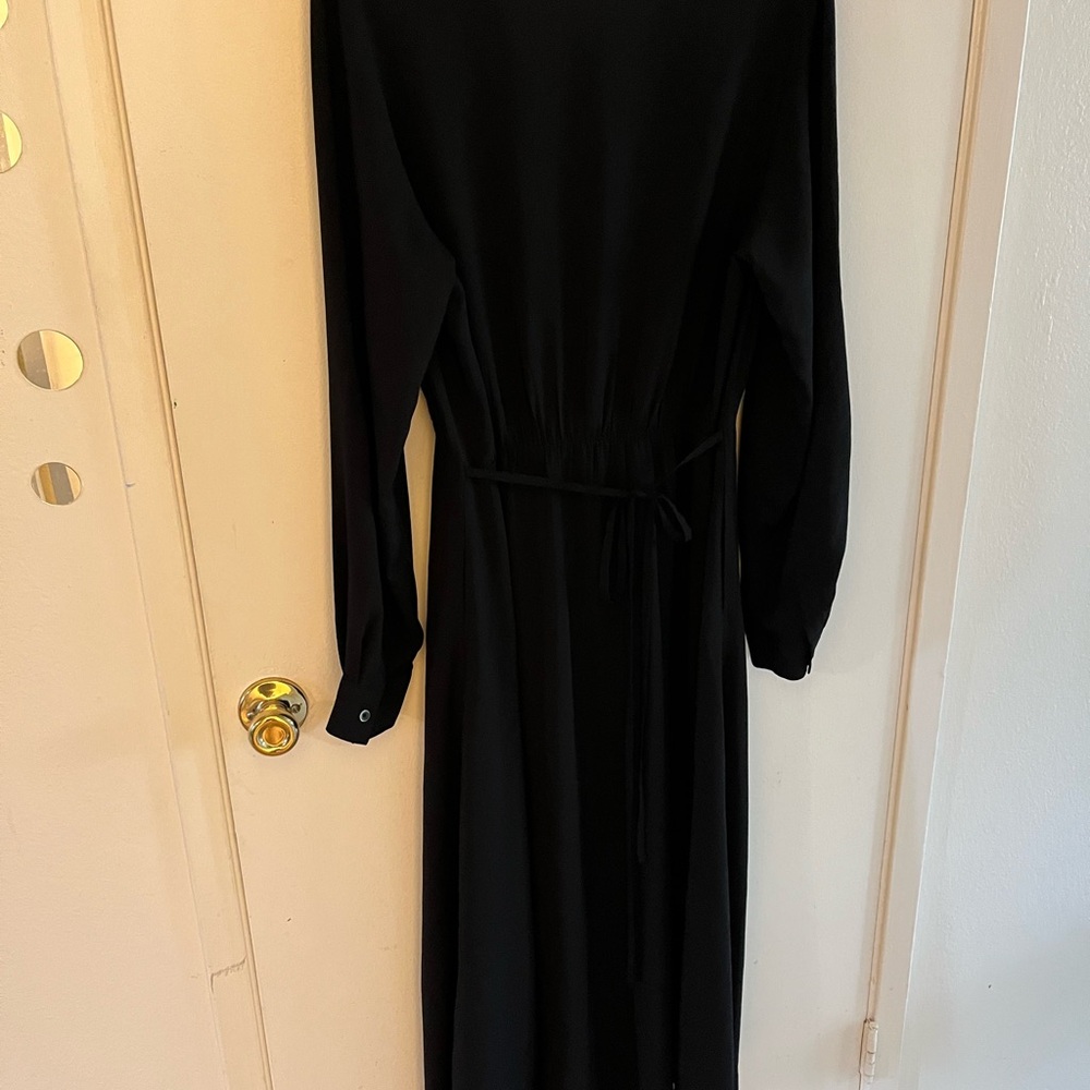 Uniqlo Black Long Sleeve Maxi Dress
Like New - Picture 4 of 5